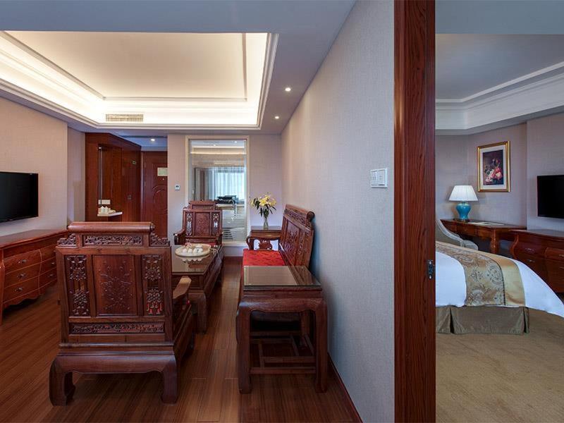 Vienna International Hotel Shaoguan Fengcailou Kültér fotó