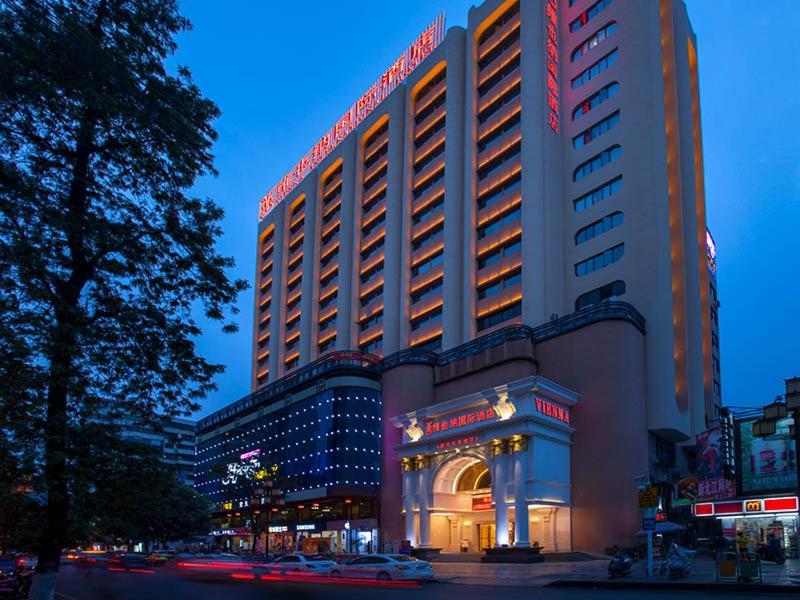 Vienna International Hotel Shaoguan Fengcailou Kültér fotó